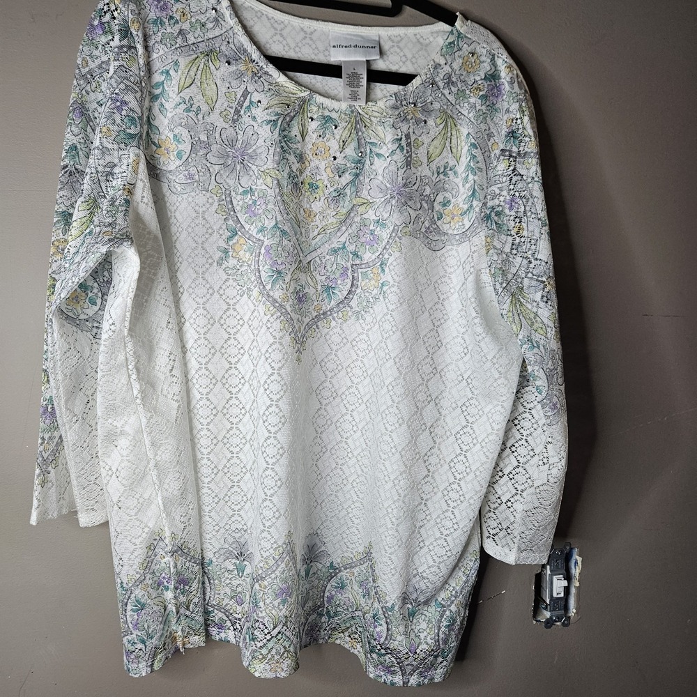 Alfred Dunner Women White Lace Floral Rhinestone Top Round Neck Pullover 3/4 L
